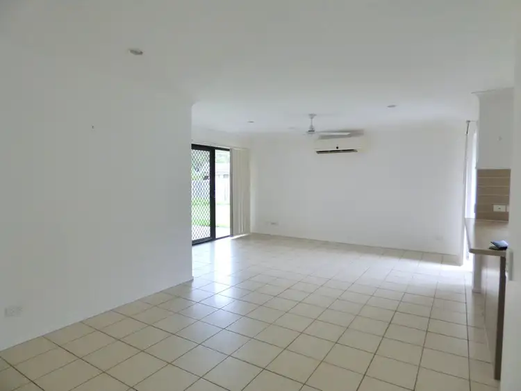 Seventh view of Homely house listing, 8 Valencia Ct, Bellmere QLD 4510