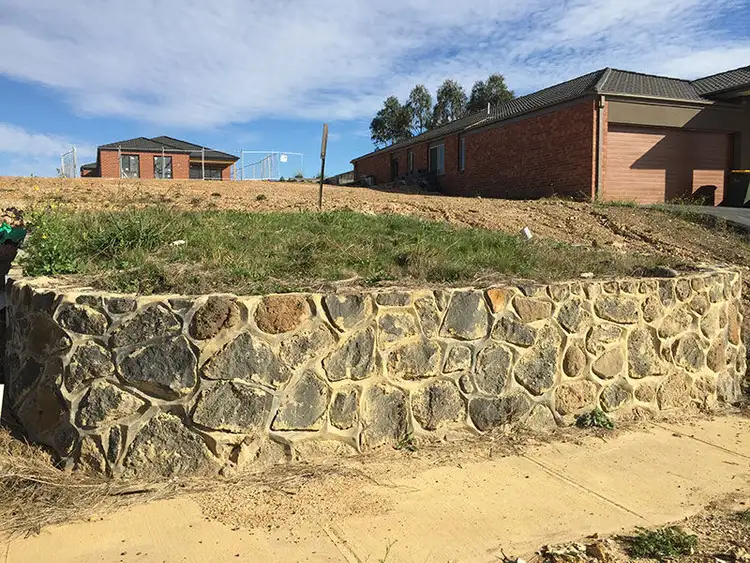 10 Picturesque Avenue, Doreen VIC 3754