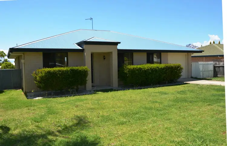 11 Davis Place, Warwick QLD 4370