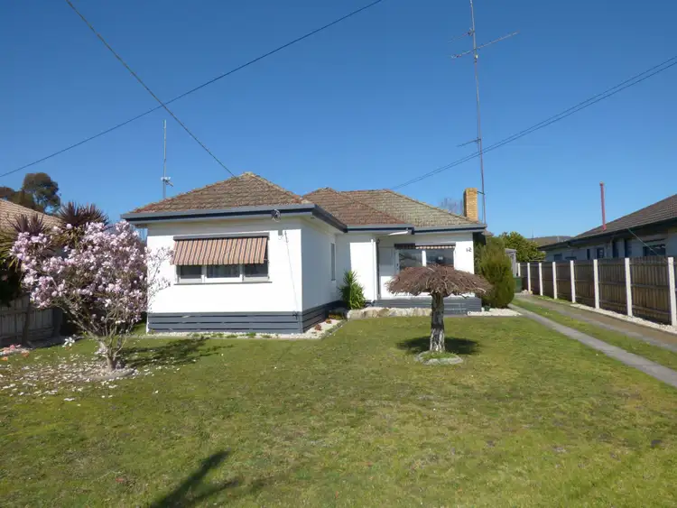 12 Burrage Street, Moe VIC 3825