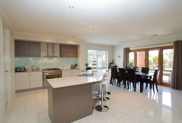 Fourth view of Homely house listing, 7 Tununga Circuit, Kangaroo Flat VIC 3555