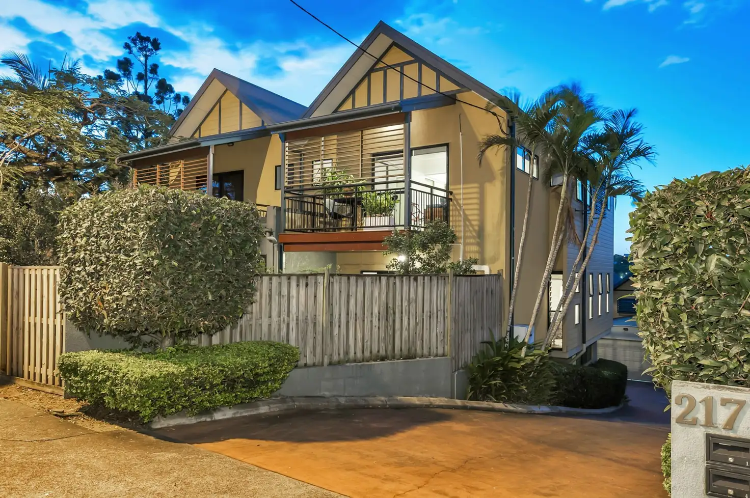 Main view of Homely townhouse listing, 2/217 Baroona Road, Paddington QLD 4064
