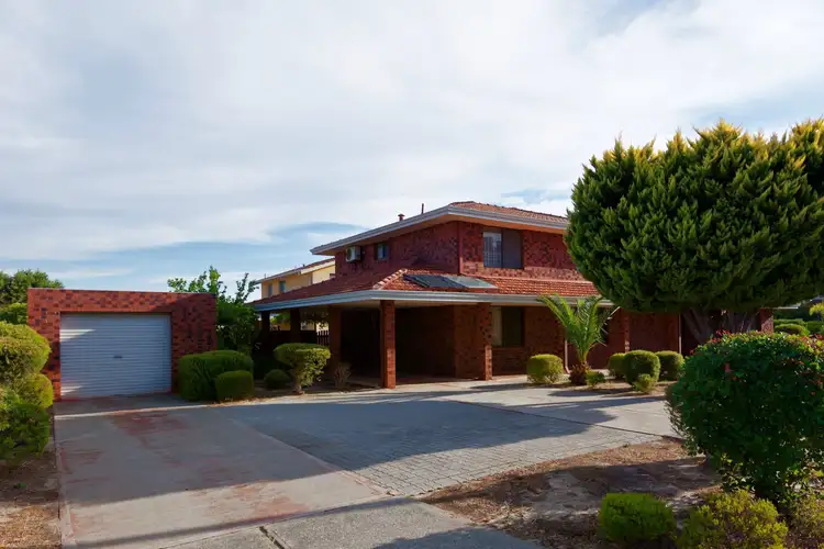 12 Earlston Place, Booragoon WA 6154