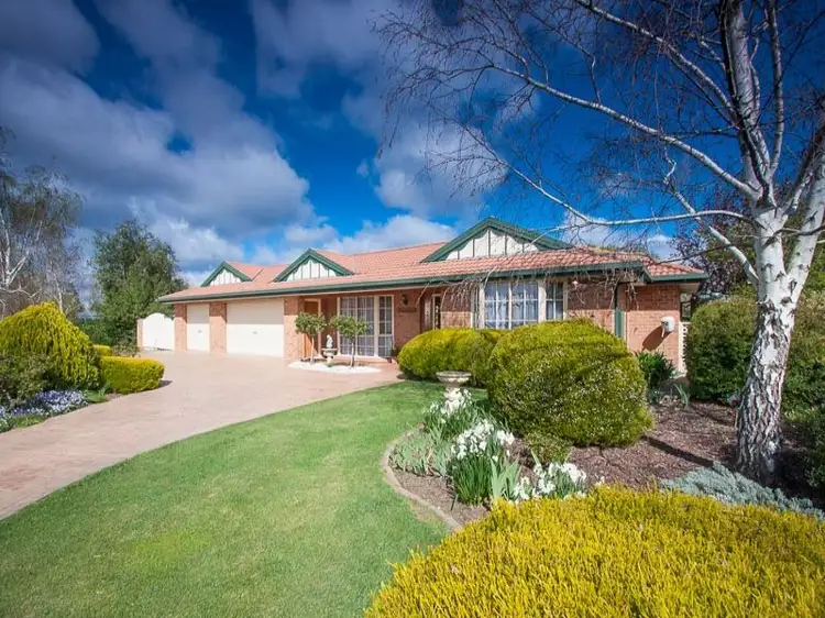 11 Horizon Court, Gisborne VIC 3437