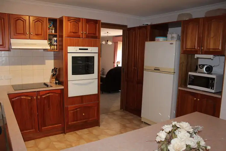 Fifth view of Homely house listing, 2 Kaeleen Court, Port Pirie SA 5540