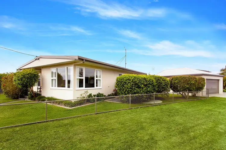72 Arrawarra Road, Arrawarra Headland NSW 2456