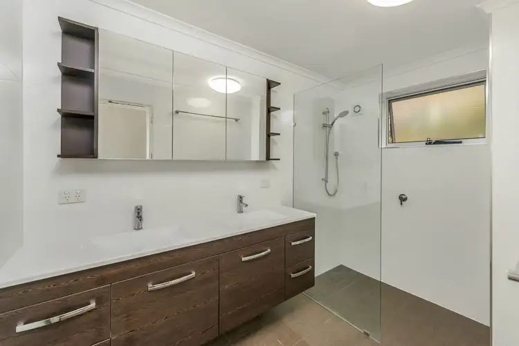 Fifth view of Homely unit listing, 1/37 Ascog Terrace, Toowong QLD 4066