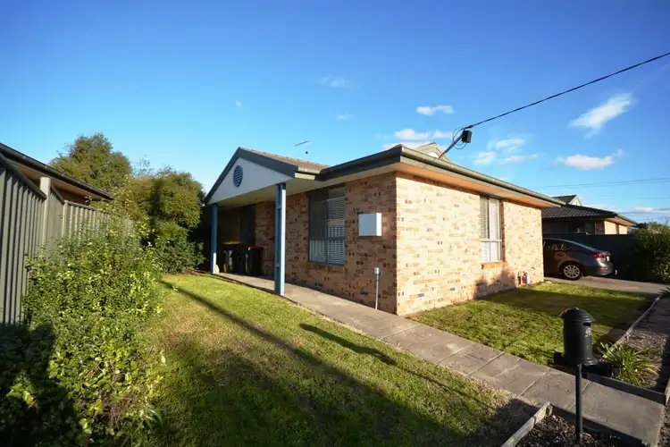 2/58 Houston St, Stawell VIC 3380