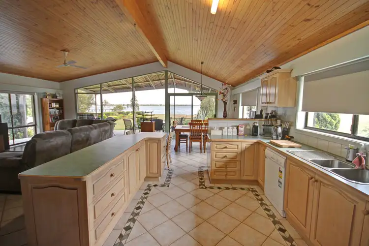Fourth view of Homely house listing, 3 Green Court, Eagle Point VIC 3878