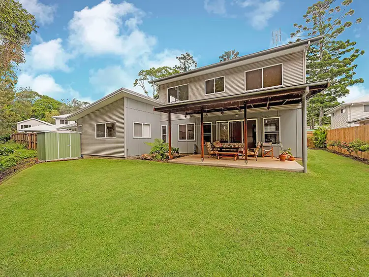 2/1 Gahwang Ct, Ocean Shores NSW 2483