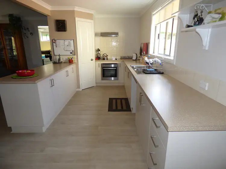 Fourth view of Homely house listing, 14 Settlers Ridge, Toodyay WA 6566