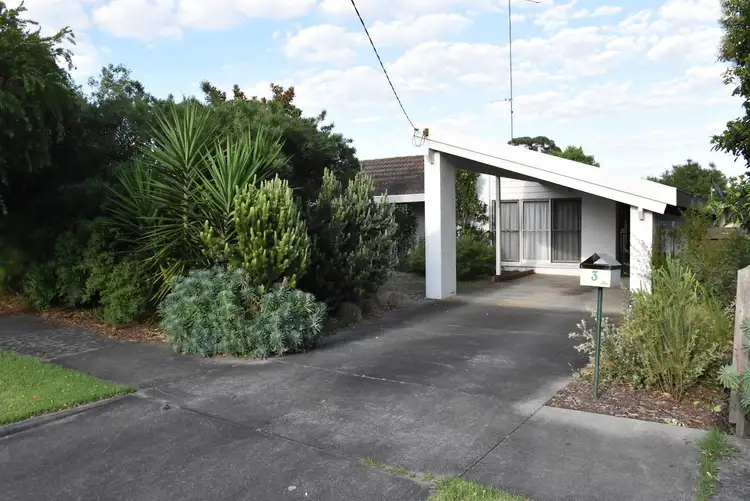 Second view of Homely house listing, 3 Erica Ct, Traralgon VIC 3844