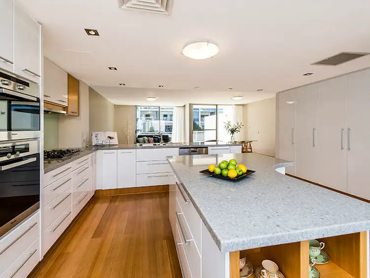 Fourth view of Homely unit listing, 10/4 Torcello Mews, Mandurah WA 6210