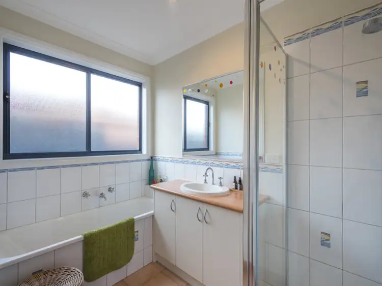 Sixth view of Homely house listing, 19 Pleasant View Court, Gisborne VIC 3437