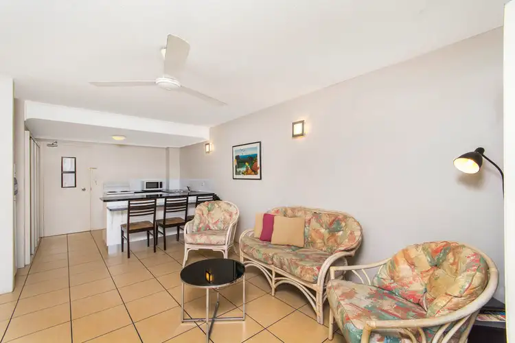 Sixth view of Homely unit listing, 2/239 Lake Street, Cairns North QLD 4870