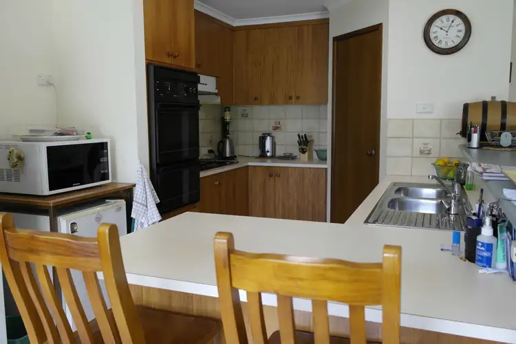 Fifth view of Homely house listing, 2 Macdonald Court, Glengarry VIC 3854