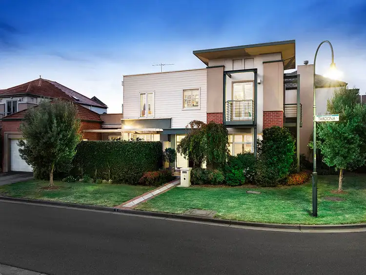 5 The Crescent, Port Melbourne VIC 3207