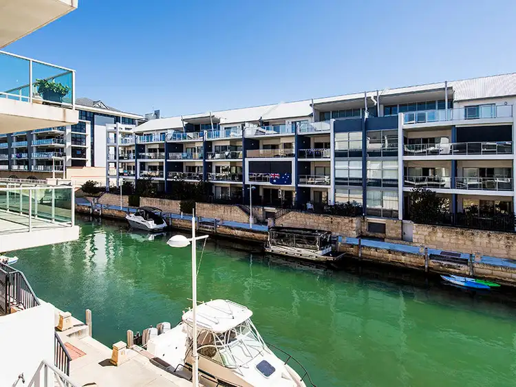 Second view of Homely unit listing, 10/4 Torcello Mews, Mandurah WA 6210