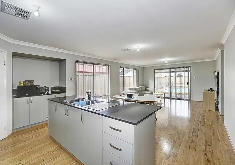 Sixth view of Homely house listing, 21 Bain Square, Forrestfield WA 6058