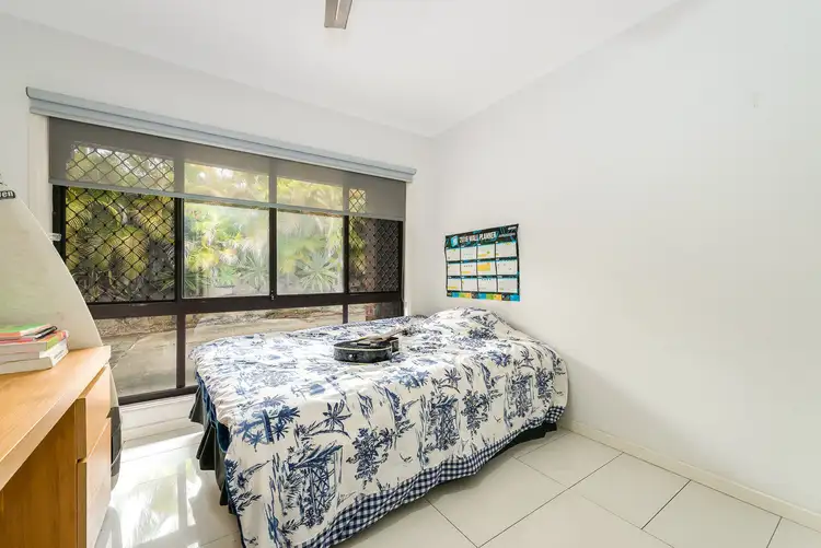 Seventh view of Homely house listing, 2/5 Callistemon Court, Arundel QLD 4214