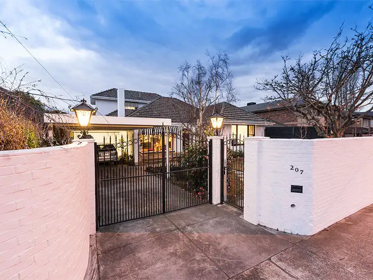 207 Dendy Street, Brighton East VIC 3187