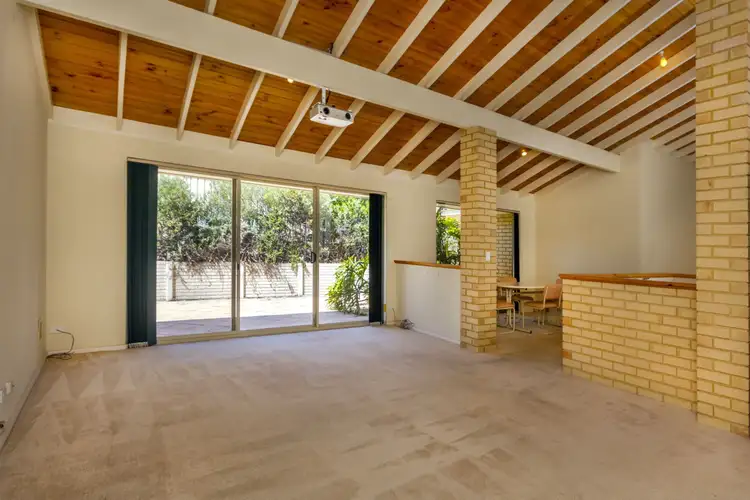 Fifth view of Homely house listing, 8 SIERRA CHASE, Leeming WA 6149