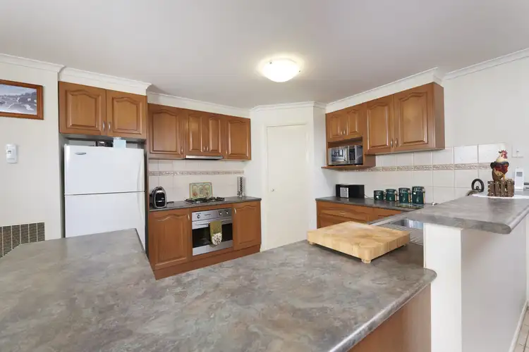 Fifth view of Homely house listing, 2 Paradise Ct, Kialla VIC 3631