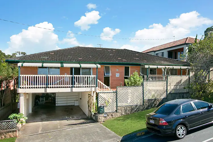 16 Woodgee Street, Currumbin QLD 4223