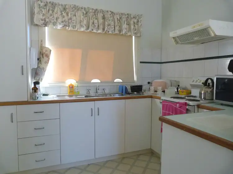Fourth view of Homely unit listing, Unit 1/148 Waller Street, Benalla VIC 3672