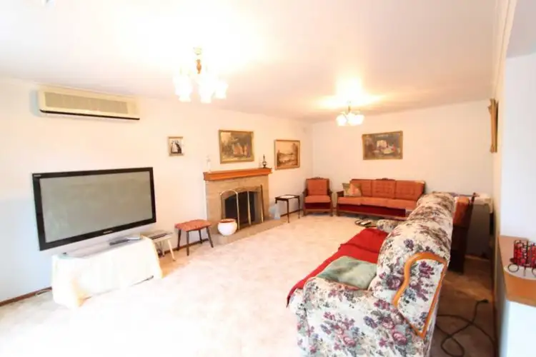 7 Curlew Point Drive, Patterson Lakes VIC 3197