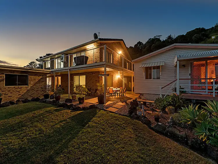 13 Putta Place, Ocean Shores NSW 2483