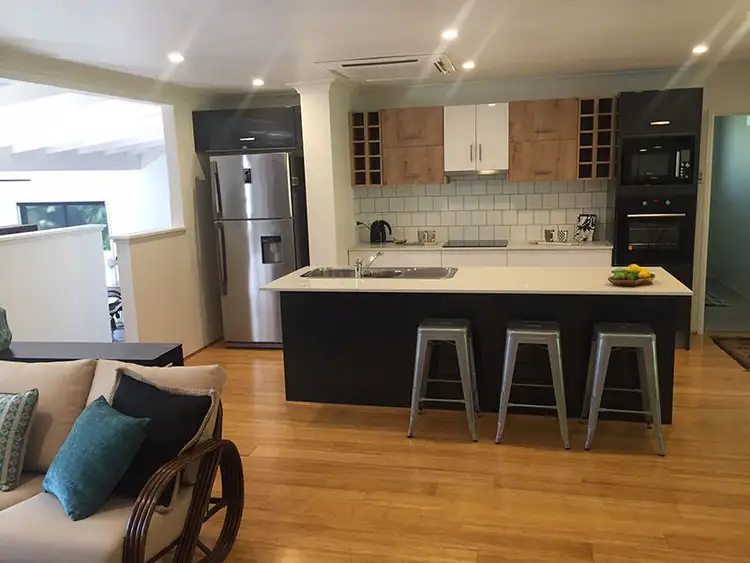 10 Matong Drive, Ocean Shores NSW 2483
