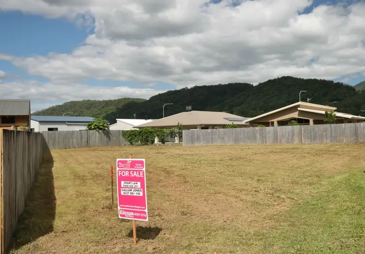 7 Gerygone Close, Mossman QLD 4873