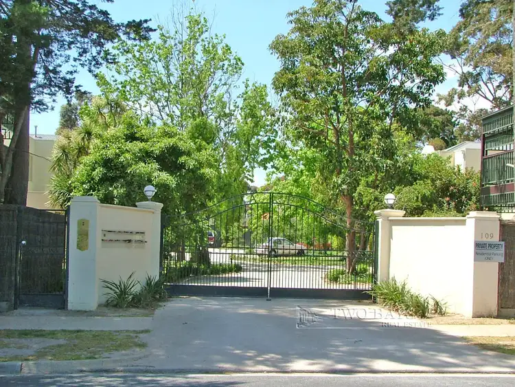 10/109 Canadian Bay Road, Mount Eliza VIC 3930