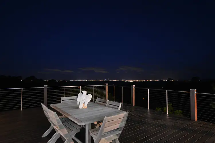 6 Sumatra Court, Tamborine Mountain QLD 4272