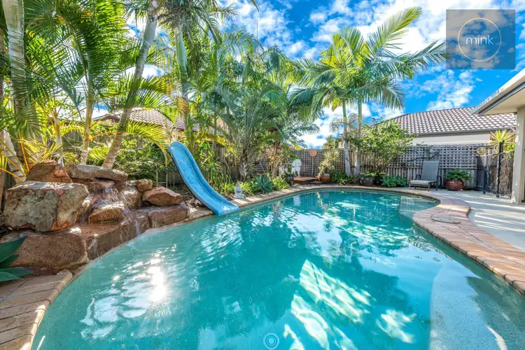 15 PEMBROKE Crescent, Sippy Downs QLD 4556