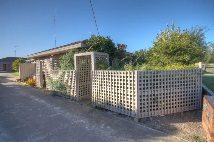 Second view of Homely unit listing, 1/208 Nicholson St, Bairnsdale VIC 3875