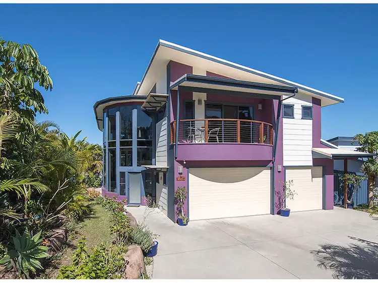 10 Palmer Avenue, Ocean Shores NSW 2483