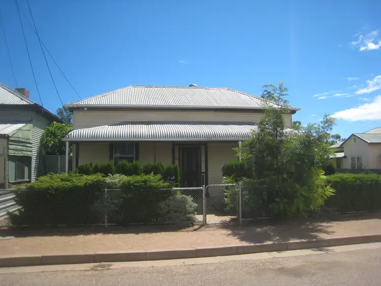 2 Angle Street, Port Pirie SA 5540