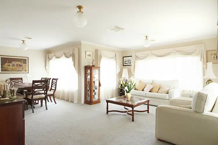 Fifth view of Homely house listing, 11 Gordon Drive, Kialla VIC 3631