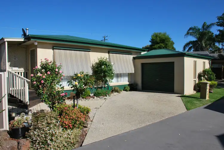 2 Kingfisher Court, Tocumwal NSW 2714