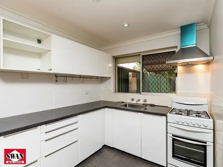 Seventh view of Homely semi-detached listing, 7B Woodbridge Cl, Swan View WA 6056
