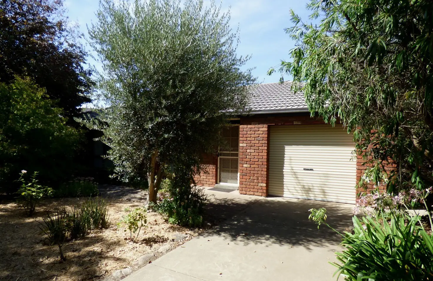 Main view of Homely townhouse listing, 17 Deas Street, Benalla VIC 3672