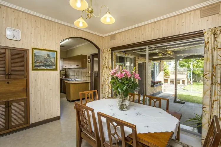 Sixth view of Homely house listing, 7 Arvern Avenue, Avondale Heights VIC 3034