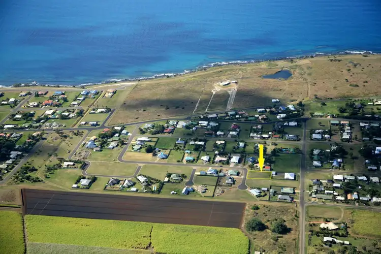 29 Cove Street, Burnett Heads QLD 4670