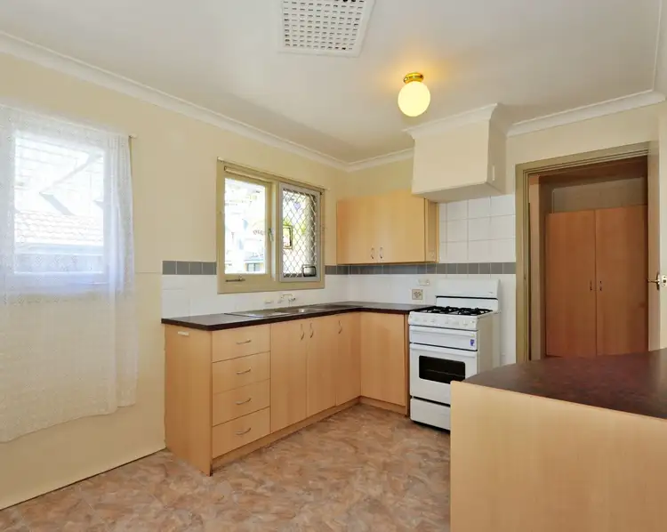 Seventh view of Homely semi-detached listing, 12 Bates Loop, Lockridge WA 6054