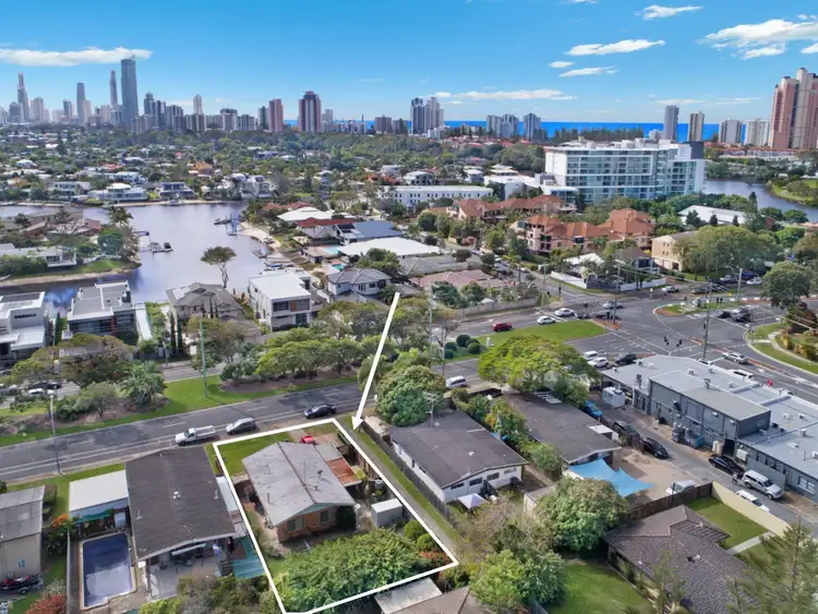 22 T E Peters Drive, Broadbeach Waters QLD 4218