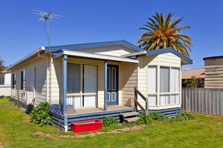 1 Victoria St, Culcairn NSW 2660