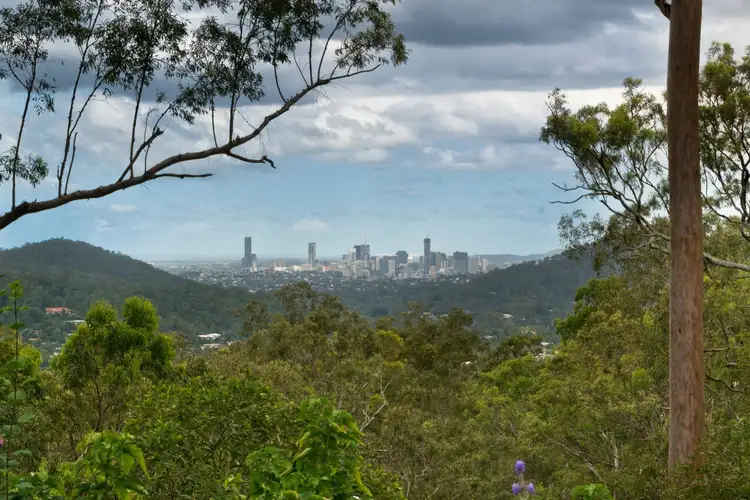 15 Brompton Road, The Gap QLD 4061