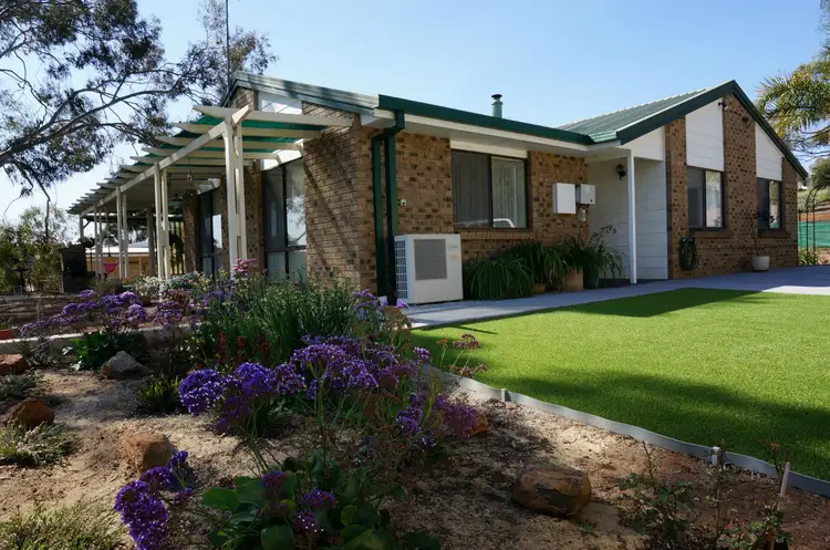 23 Harcourt Street, Toodyay WA 6566